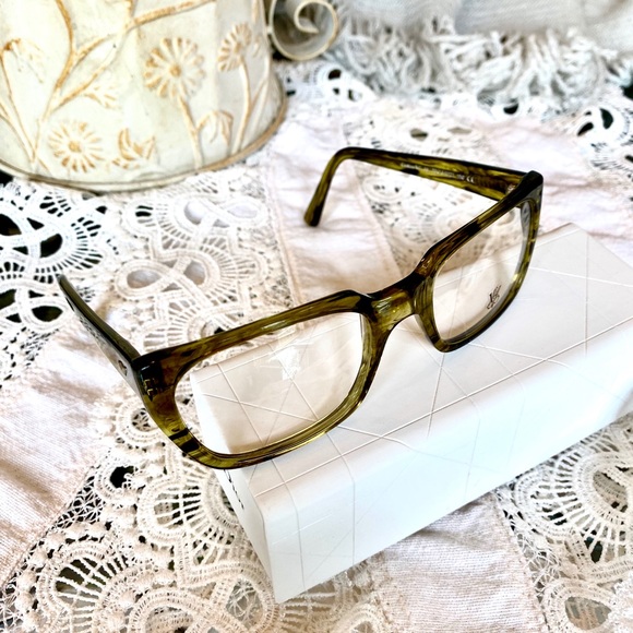 NEW Victory Optical glasses by Eagle Eyewear - Picture 8 of 14